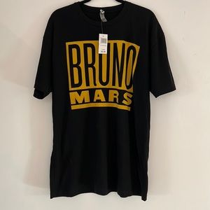 *NWT* Bruno Mars t-shirt - size XL